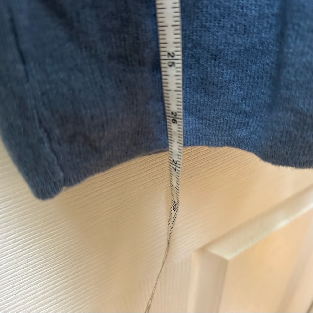 Vince Cashmere Trimless Sweater Hydrangea light Blue Long-Sleeve Crew s Small - Picture 3 of 8